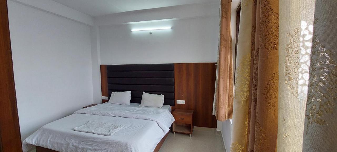 Peaceful Retreat Home Stay, Dalhousie Buitenkant foto