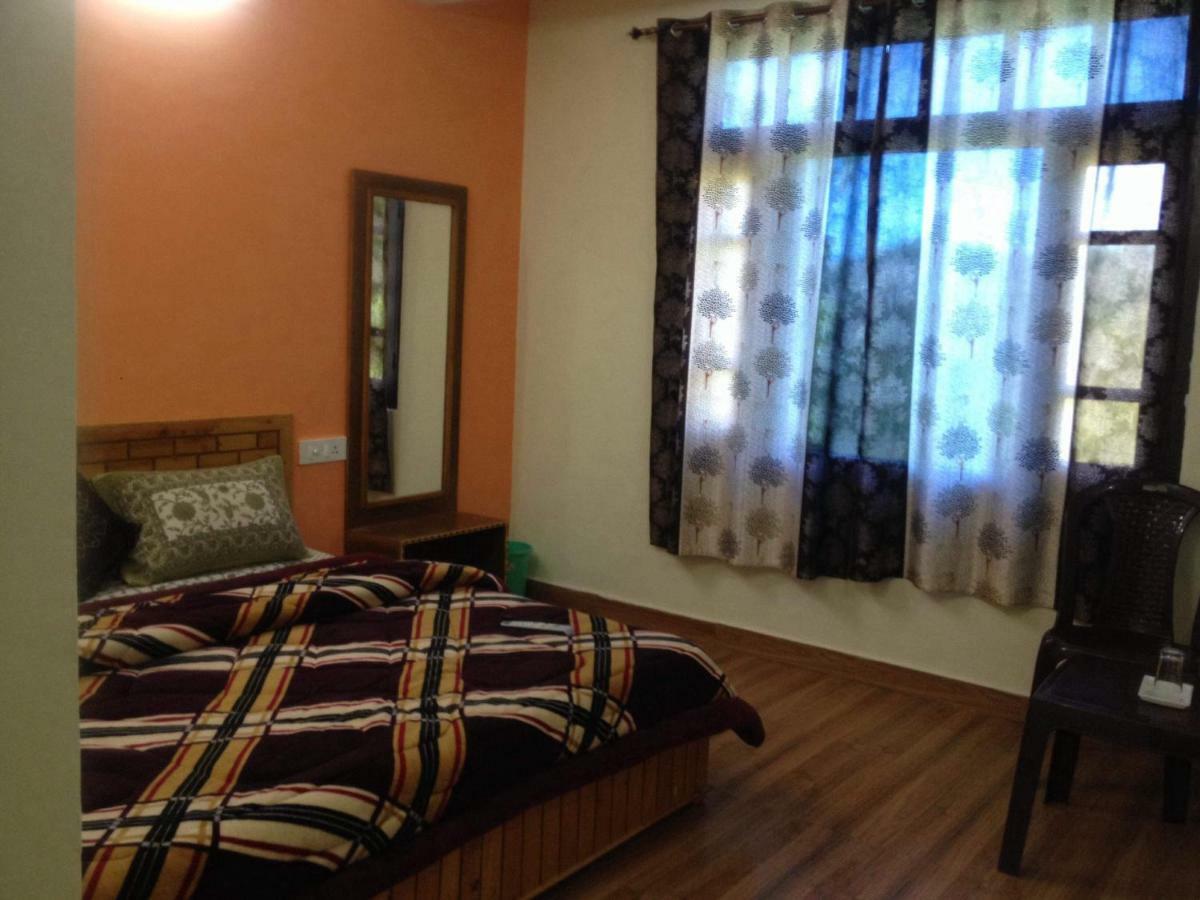 Peaceful Retreat Home Stay, Dalhousie Buitenkant foto